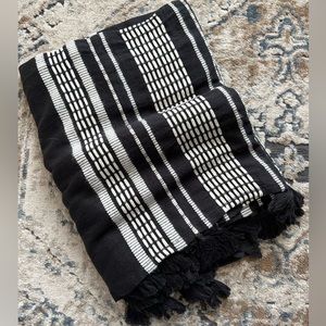 Stella & Dot Ines Scarf
